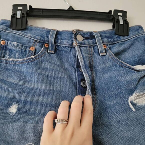 Old Navy Curvy Cuffed Shorts 0 - Picture 5 of 5